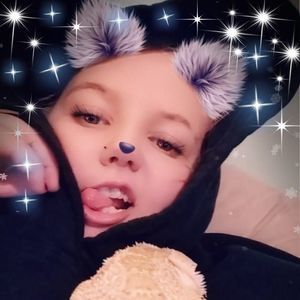 Meet your Posher, Mia